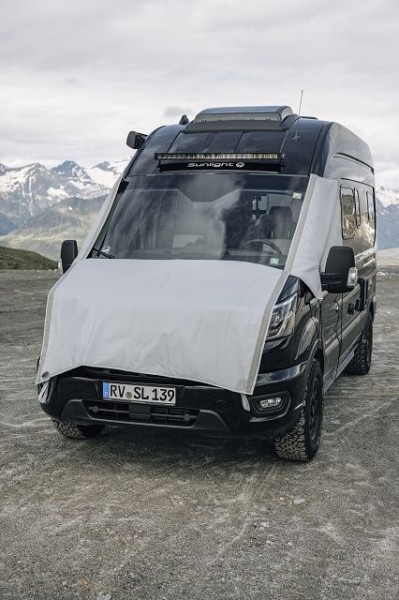 Thermofenstermatte für Camper Vans auf Ford Transit